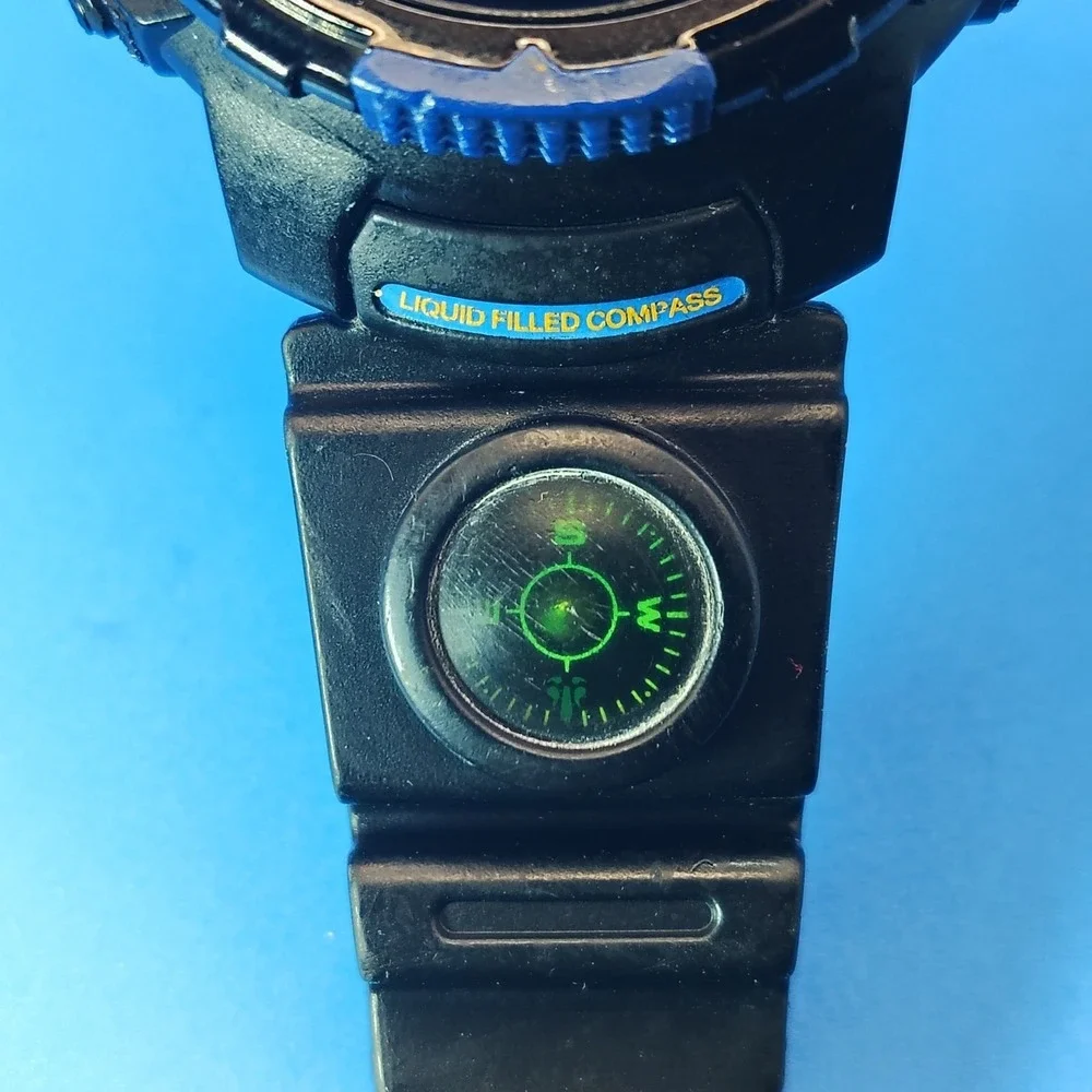Vintage 1997 Timex Reef Gear 40mm Mens Digital Watch W/ Liquid‎ Filled Compass